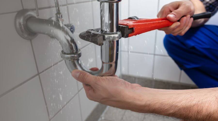 Expert burst pipe repair services in Offerman, GA